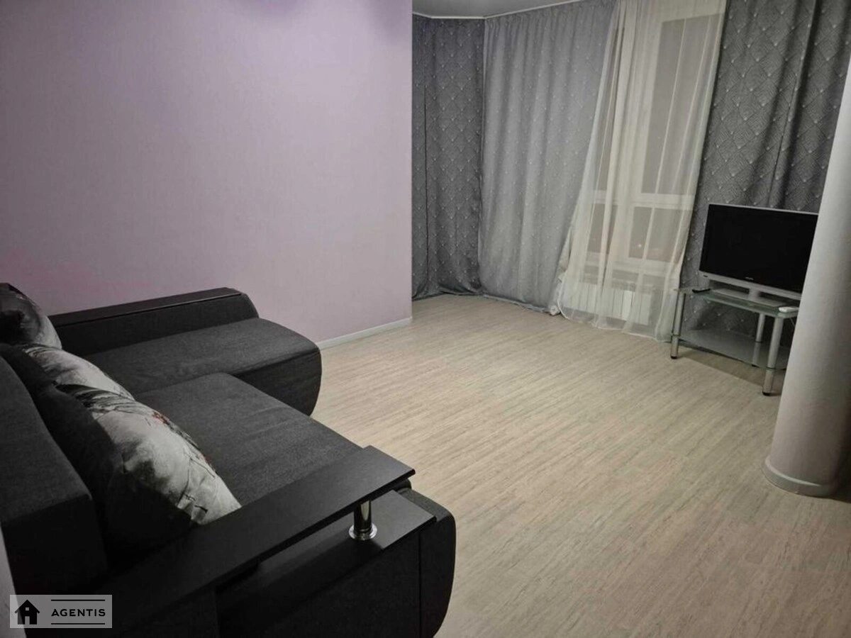 Apartment for rent 1 room, 48 m², 3rd fl./26 floors. Darnytskyy rayon, Kyiv. 