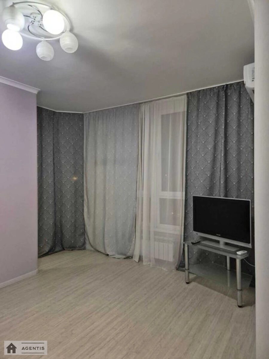 Apartment for rent 1 room, 48 m², 3rd fl./26 floors. Darnytskyy rayon, Kyiv. 