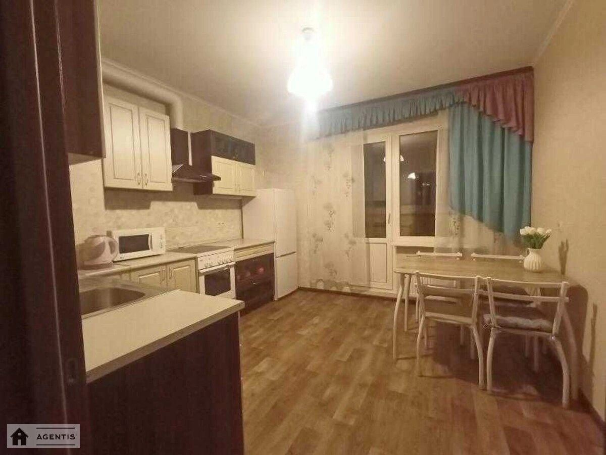 Apartment for rent 1 room, 50 m², 4th fl./25 floors. 13, Zdolbunivska 13, Kyiv. 