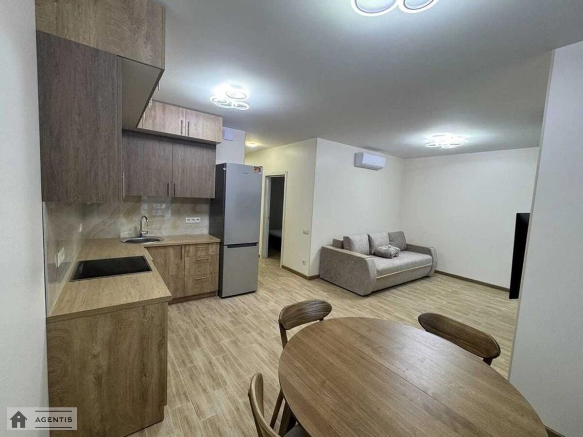 Сдам квартиру 2 комнаты, 51 m², 12 эт./16 этажей. 31, Драгоманова 31, Киев. 