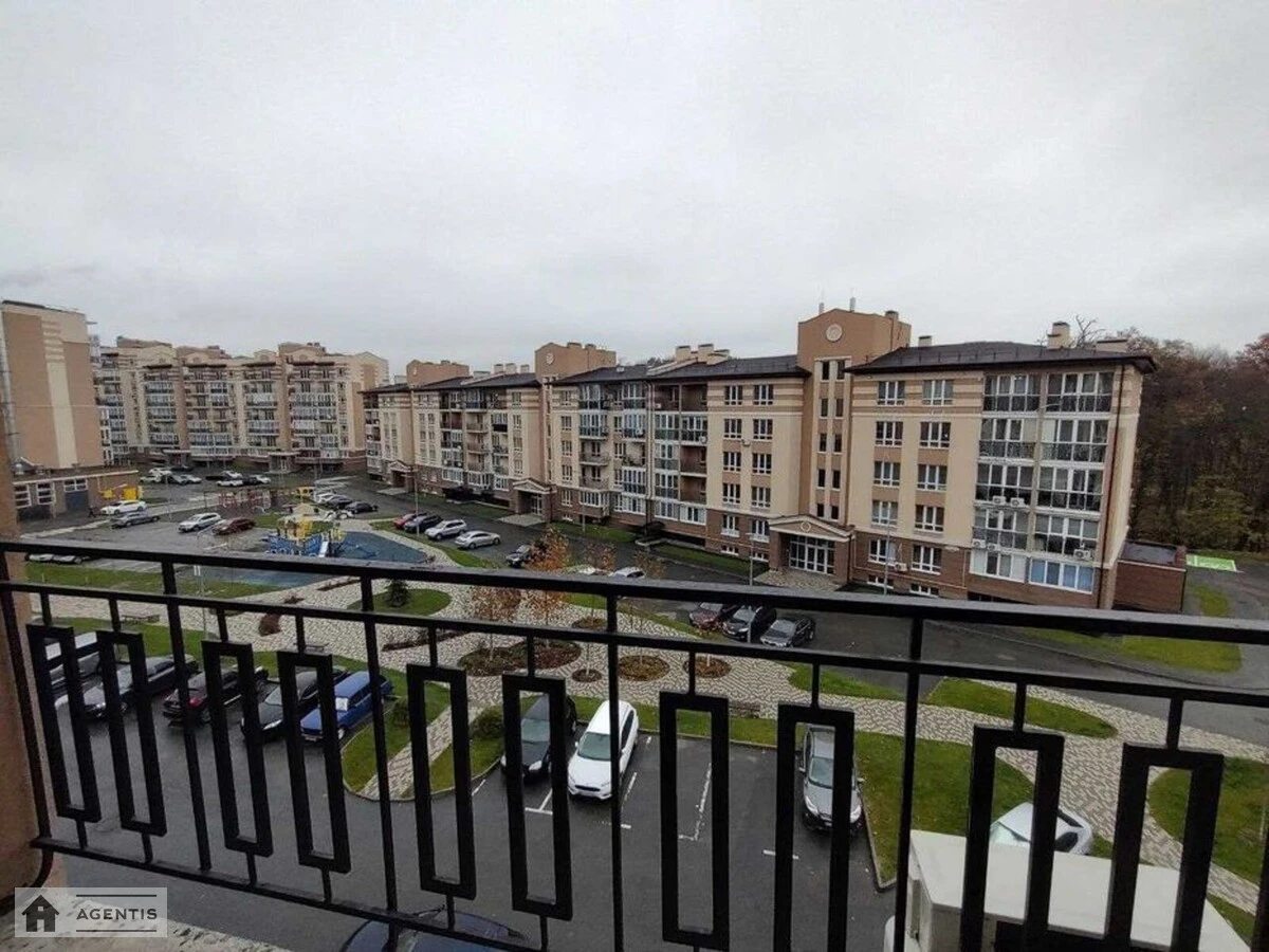 Здам квартиру 1 кімната, 40 m², 4 пов./9 поверхів. Метрологічна, Київ. 