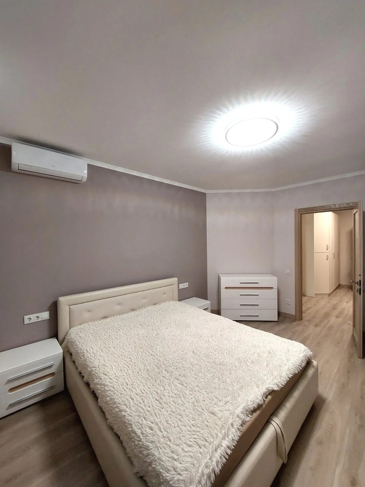 Продаж квартири 2 кімнати, 83 m², 11 пов./16 поверхів. Говорова Маршала ул., Одеса. 