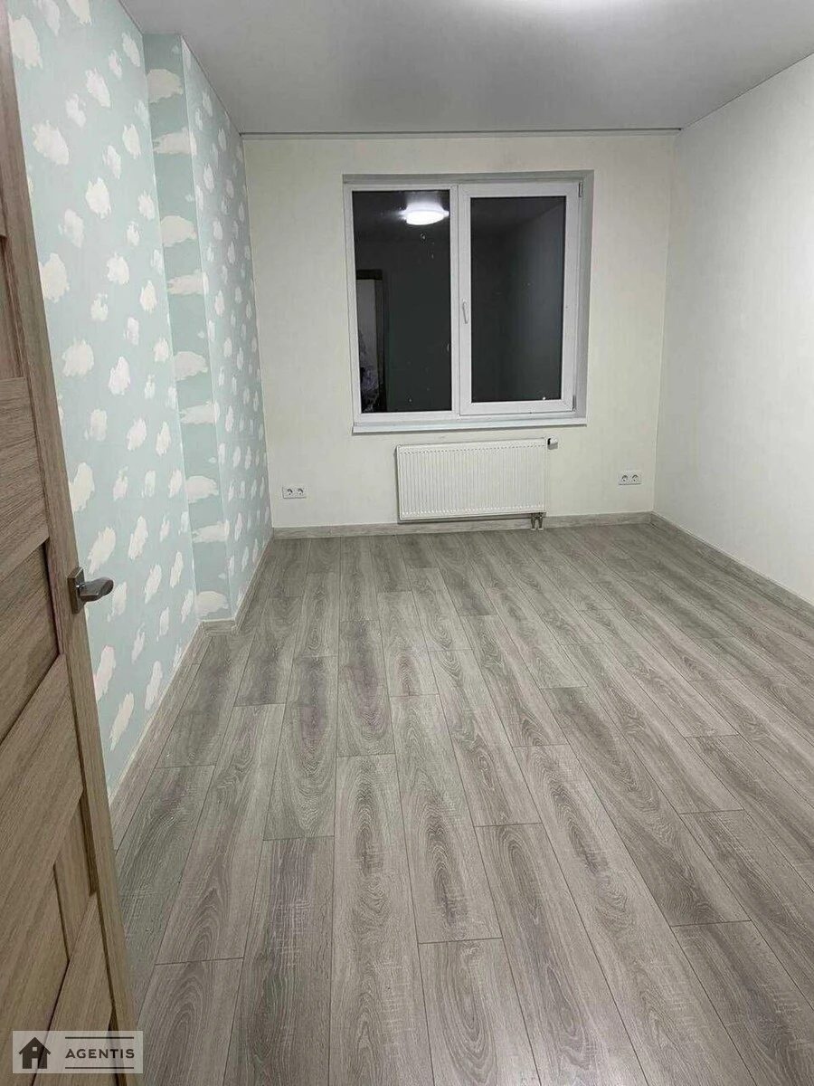 Сдам квартиру 3 комнаты, 70 m², 11 эт./27 этажей. 20, Лисогірський провулок, Киев. 