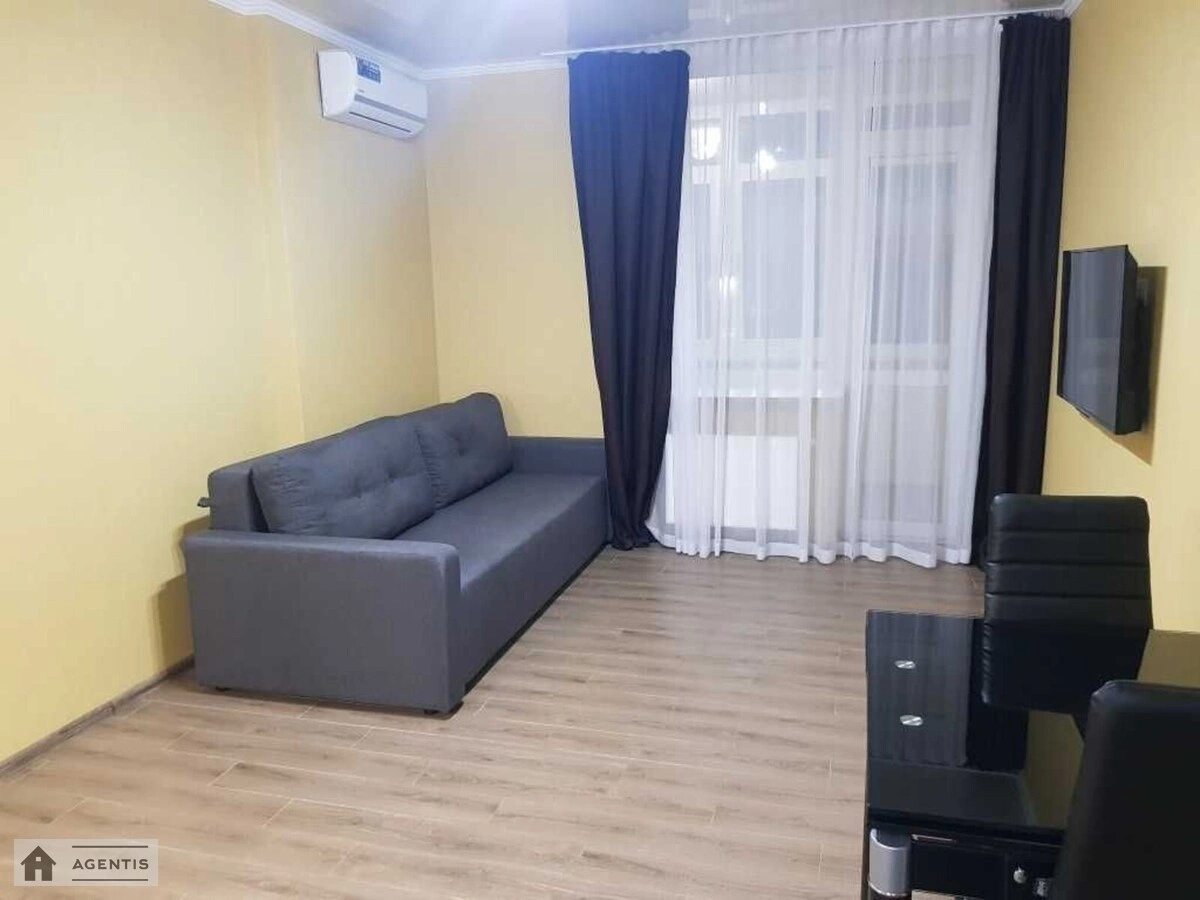 Здам квартиру 1 кімната, 26 m², 25 пов./26 поверхів. 73, Польова 73, Київ. 