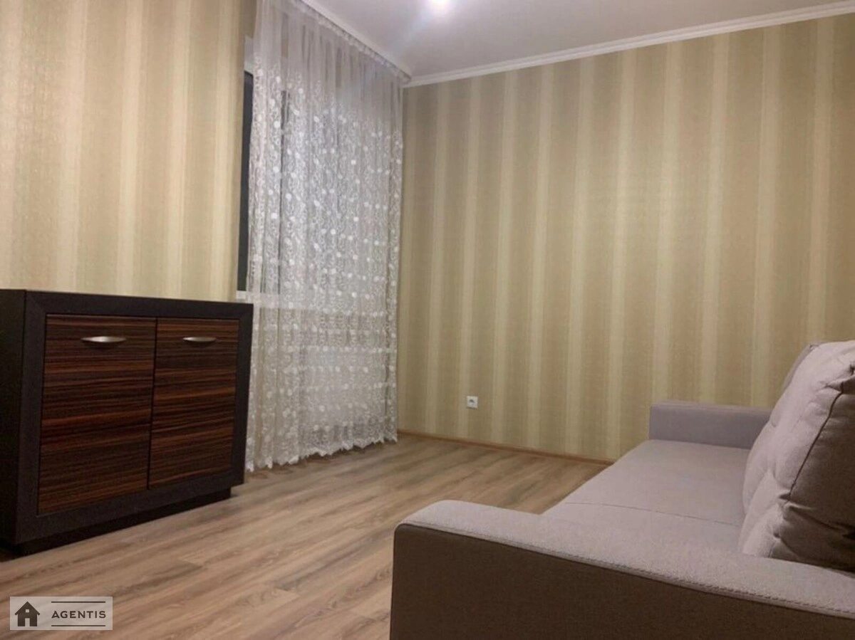 Сдам квартиру 2 комнаты, 76 m², 15 эт./25 этажей. 182, Харьковское 182, Киев. 