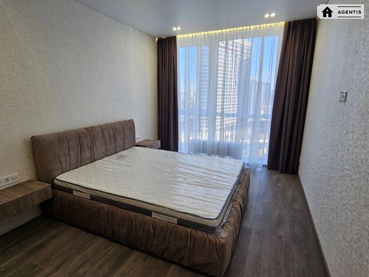 Сдам квартиру 1 комната, 48 m², 8 эт./26 этажей. 15, Дніпроводська вул., Киев. 