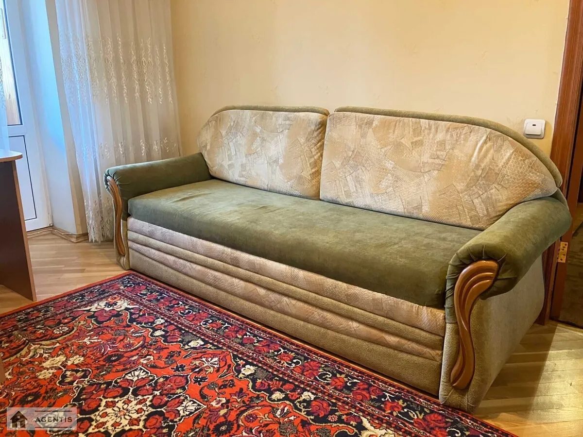 Здам квартиру 2 кімнати, 52 m², 6 пов./9 поверхів. 17, Печенізька 17, Київ. 