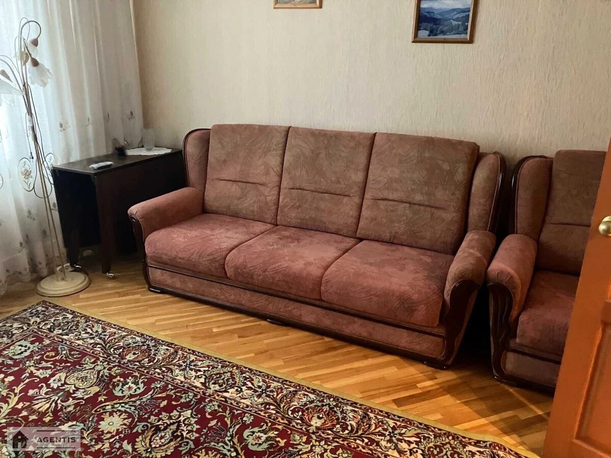 Здам квартиру 2 кімнати, 52 m², 6 пов./9 поверхів. 17, Печенізька 17, Київ. 