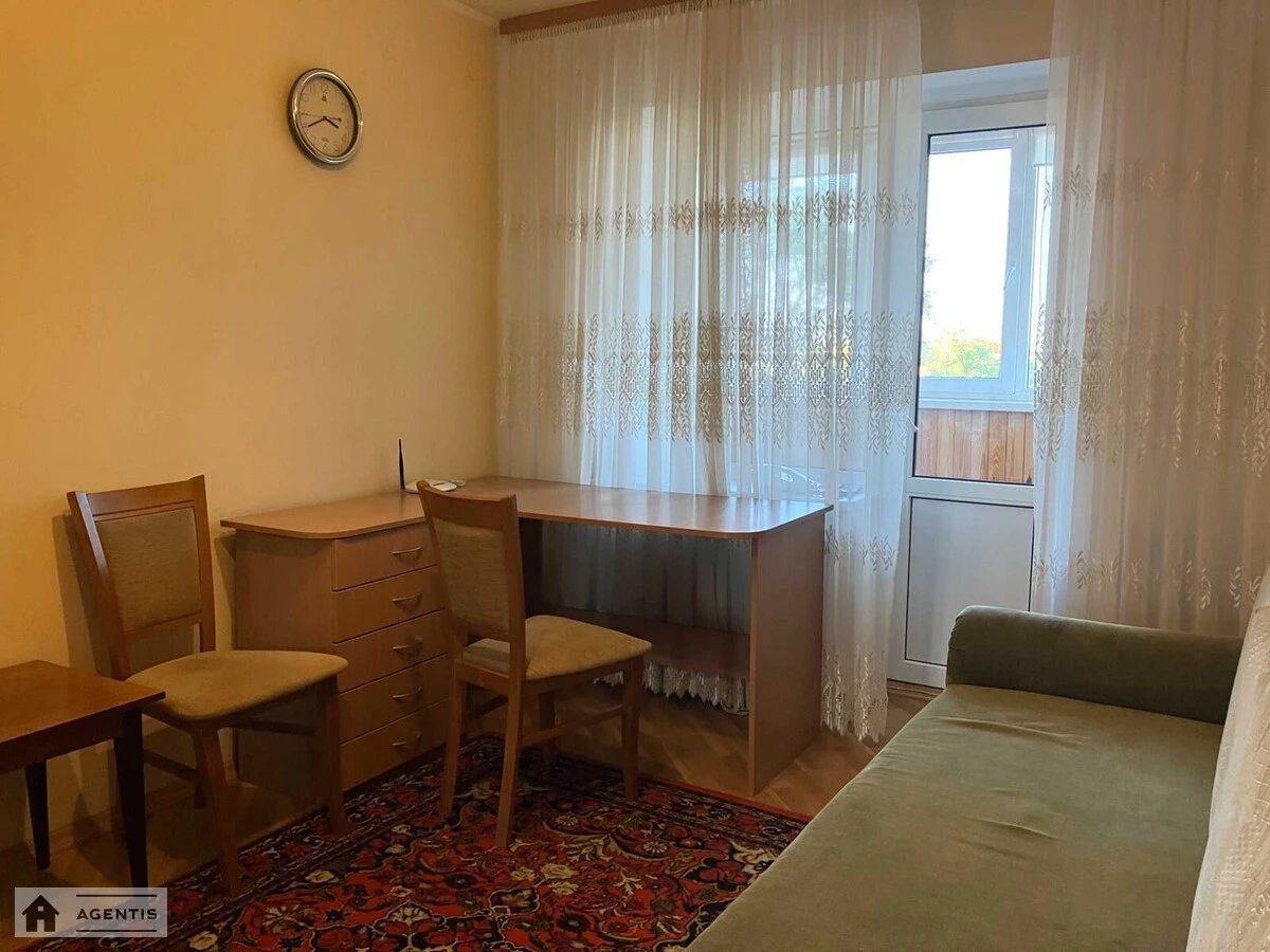 Здам квартиру 2 кімнати, 52 m², 6 пов./9 поверхів. 17, Печенізька 17, Київ. 