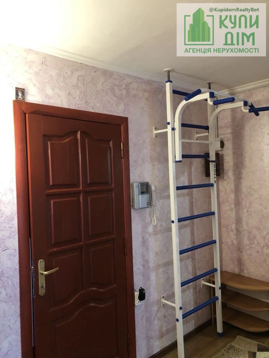 Продаж квартири 2 кімнати, 49 m², 7 пов./9 поверхів. Преображенська вул., Кропивницький. 