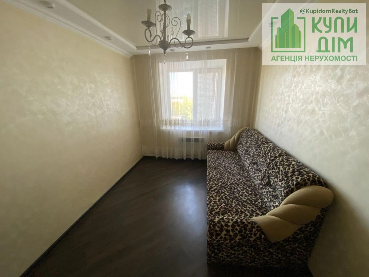 Продаж квартири 3 кімнати, 73 m², 7 пов./14 поверхів. Фортечний (кіровський), Кропивницький. 