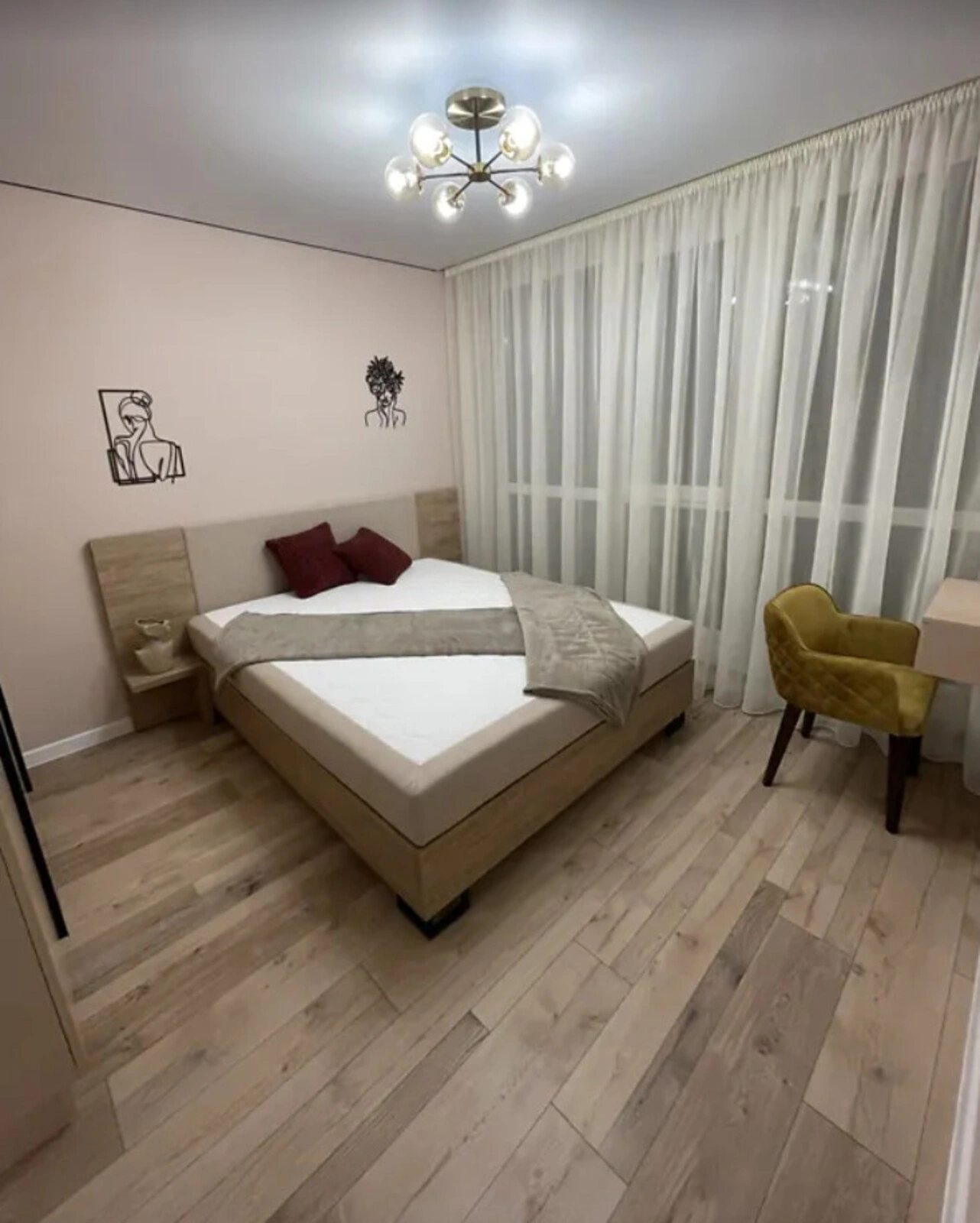 Продаж квартири 2 кімнати, 75 m², 4 пов./10 поверхів. 2, Цегельний пров., Тернопіль. 