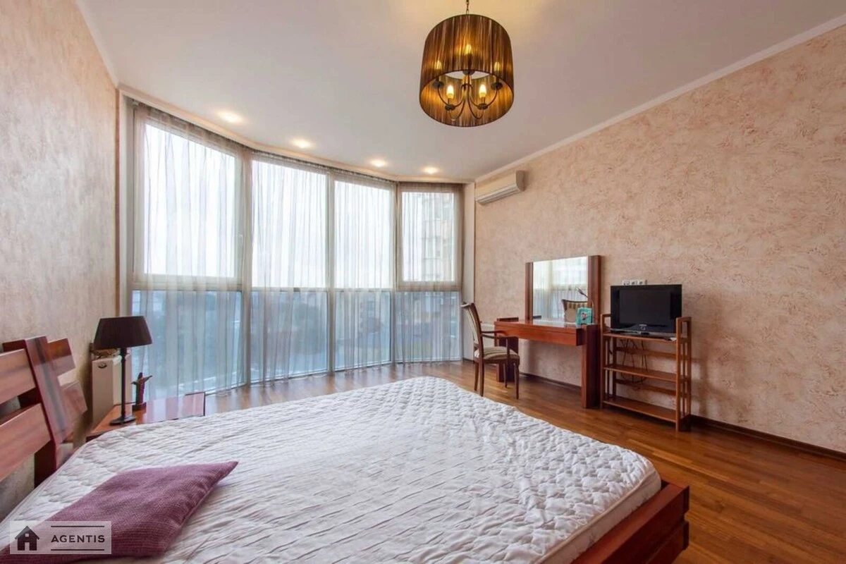 Здам квартиру 3 кімнати, 93 m², 6 пов./9 поверхів. 3, Кудрявський 3, Київ. 