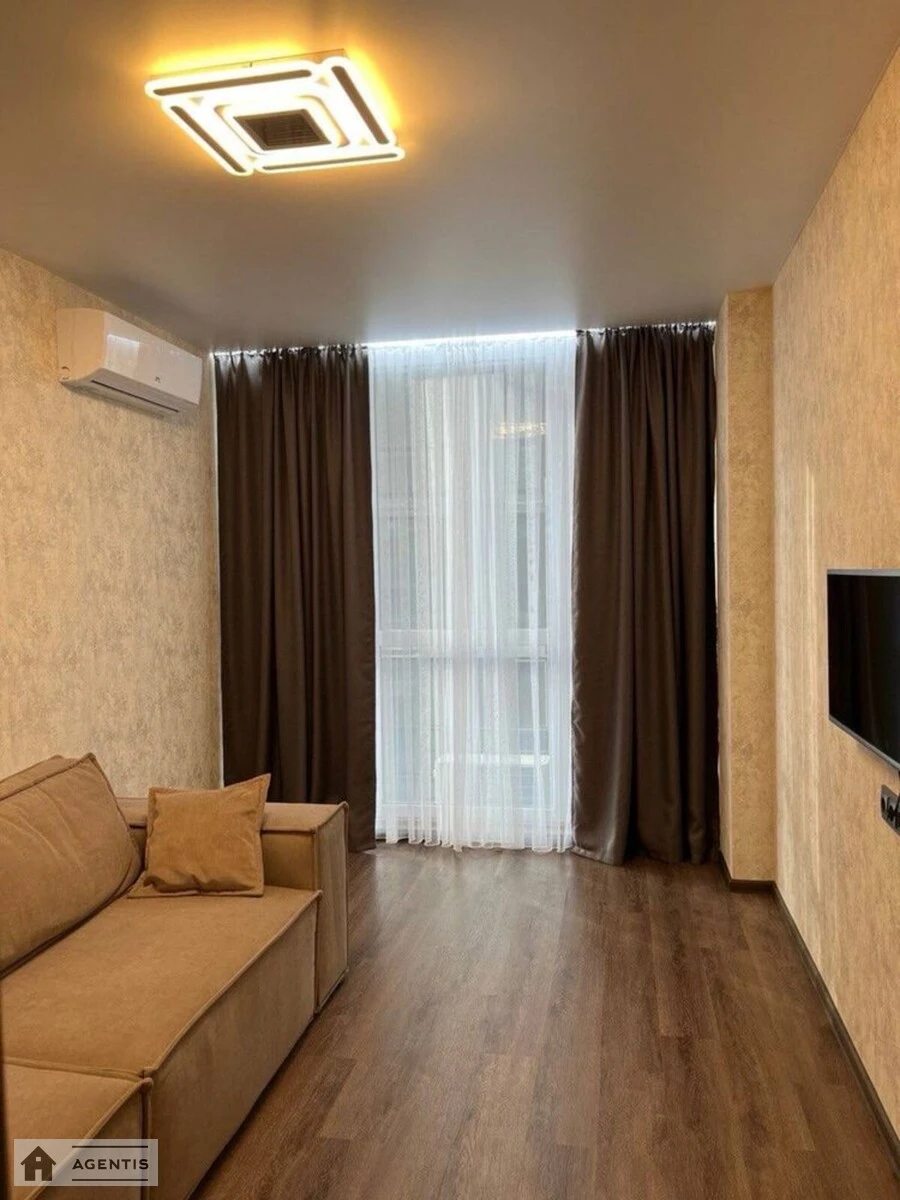 Сдам квартиру 1 комната, 36 m², 3 эт./12 этажей. 127, Кам #700;янська , Киев. 