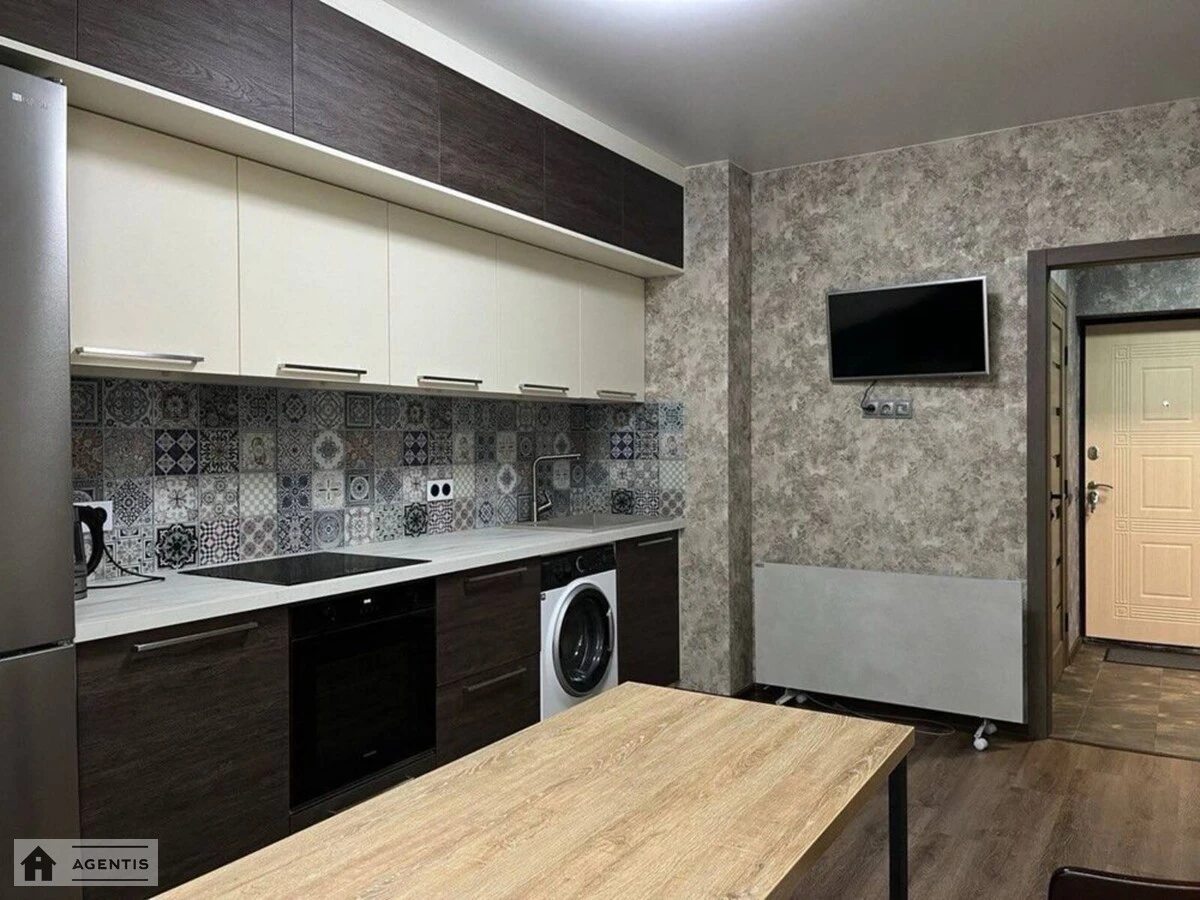 Сдам квартиру 1 комната, 36 m², 3 эт./12 этажей. 127, Кам #700;янська , Киев. 