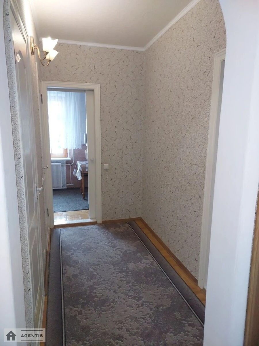 Apartment for rent 2 rooms, 56 m², 7th fl./16 floors. 1, Oleksandra Myshuhy vul., Kyiv. 