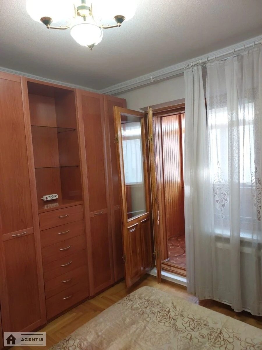 Apartment for rent 2 rooms, 56 m², 7th fl./16 floors. 1, Oleksandra Myshuhy vul., Kyiv. 