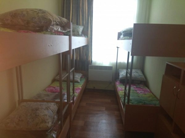 Apartment for rent. 1 room, 30 m², 1st floor/2 floors. 16, Moskovskiy 16, Kyiv. 