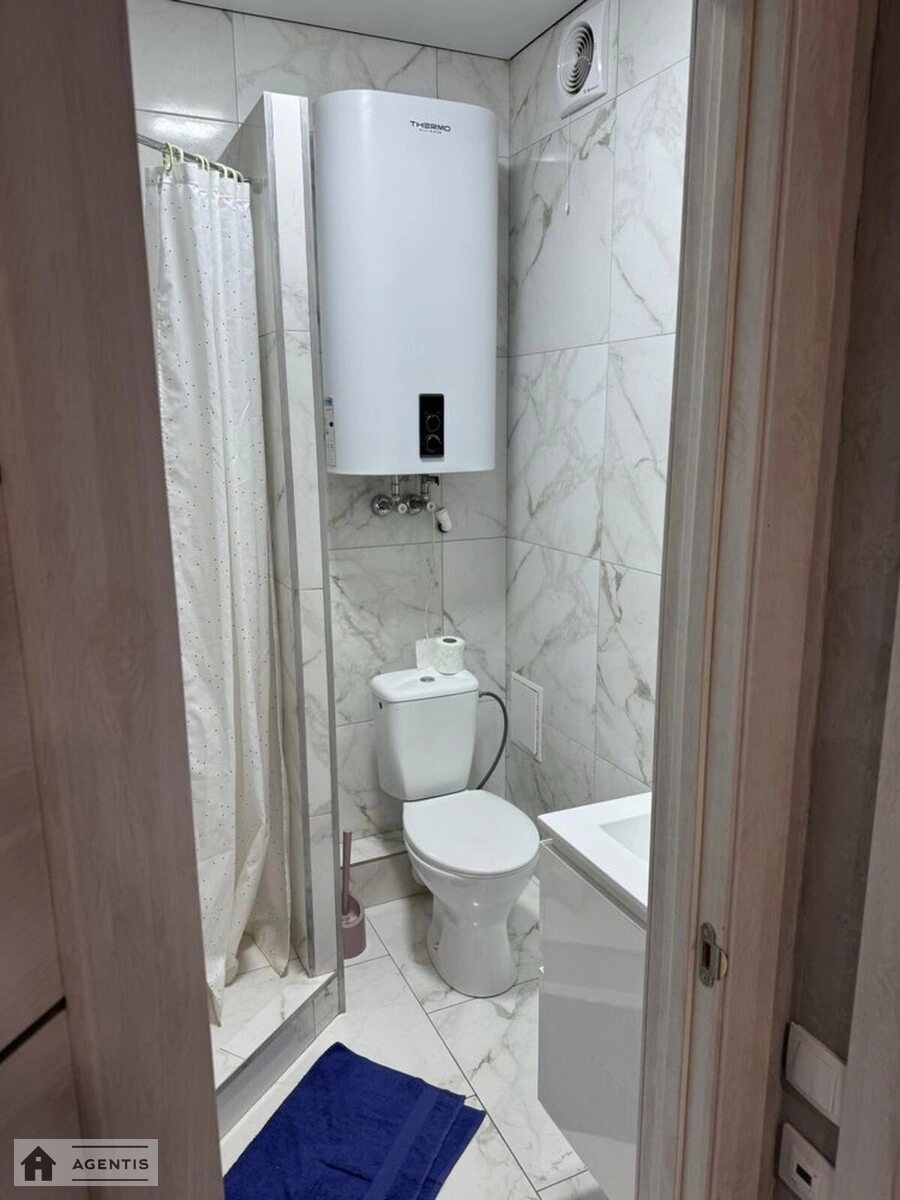 Сдам квартиру 1 комната, 38 m², 18 эт./24 этажа. Отрадный, Киев. 