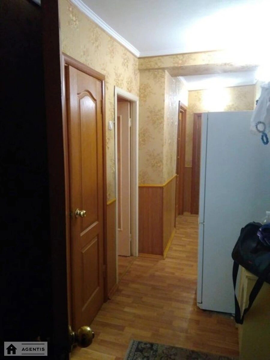 Здам квартиру 2 кімнати, 53 m², 4 пов./9 поверхів. 18, Чоколівський 18, Київ. 