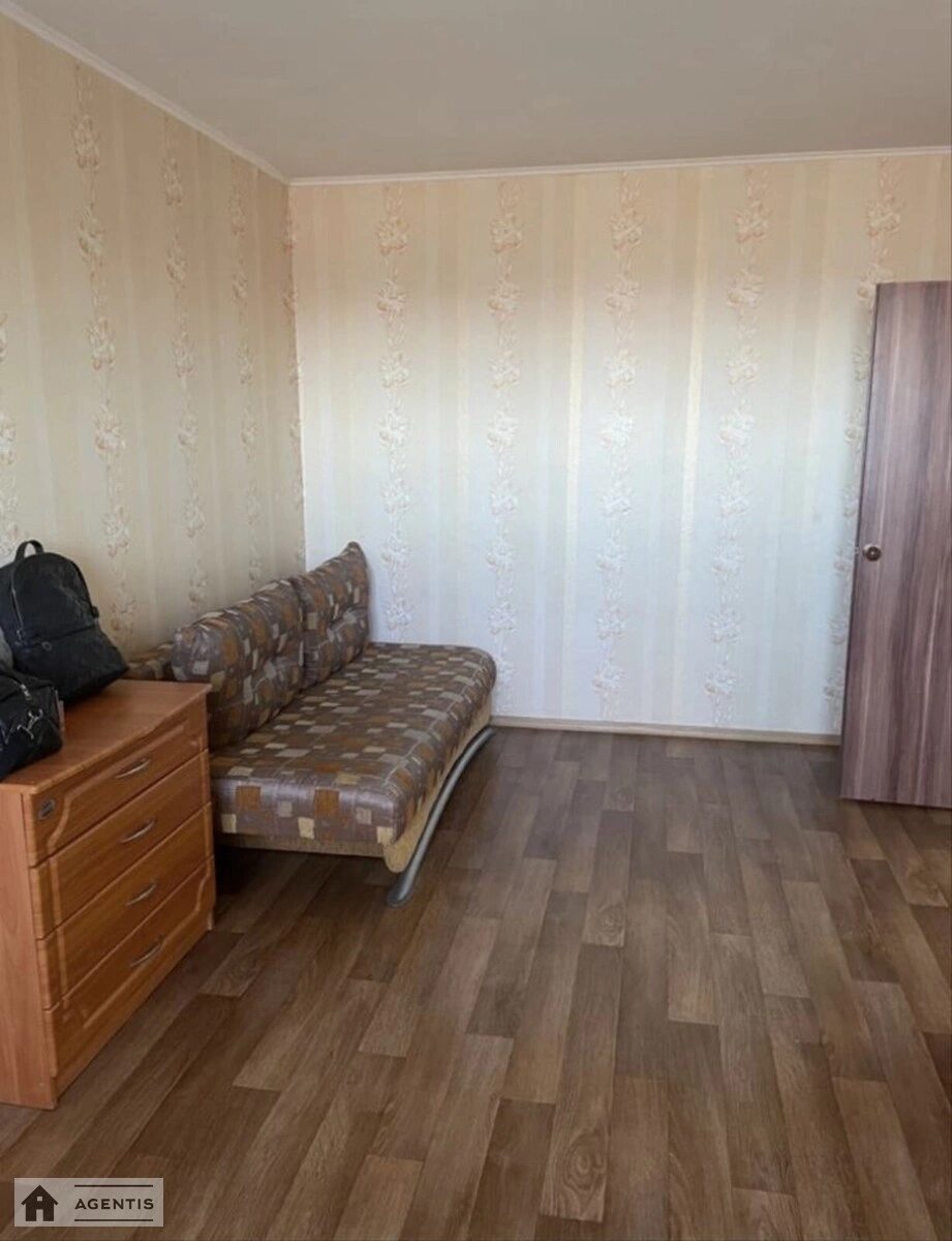 Здам квартиру 3 кімнати, 100 m², 22 пов./25 поверхів. Деснянський район, Київ. 