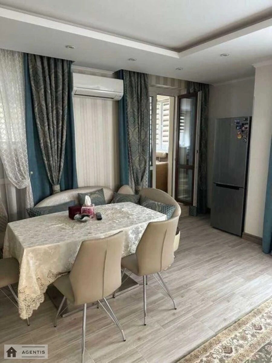 Здам квартиру 2 кімнати, 60 m², 9 пов./16 поверхів. Миколи Бажана просп., Київ. 