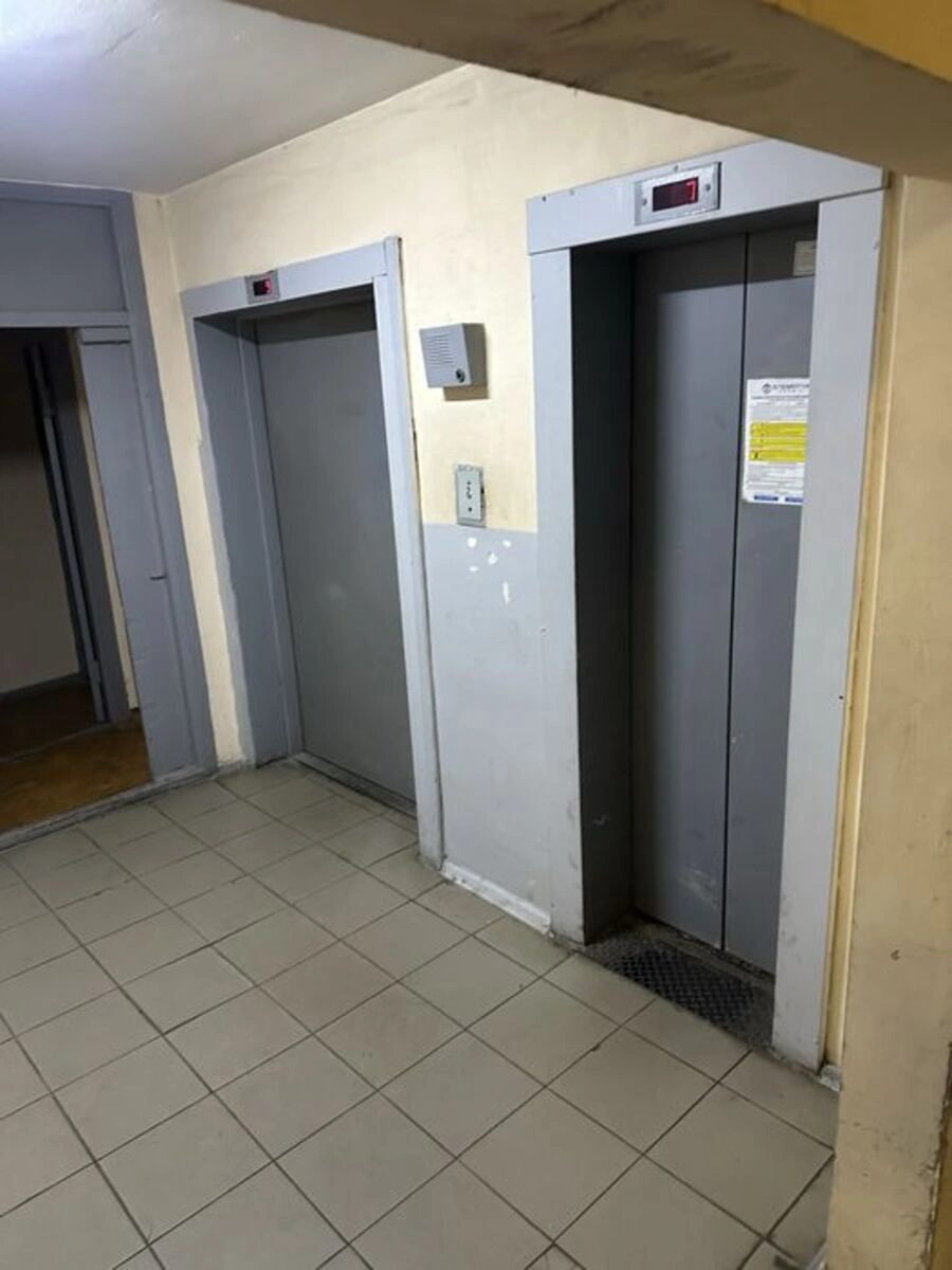 Здам квартиру 3 кімнати, 69 m², 8 пов./16 поверхів. 30, Березняківська 30, Київ. 