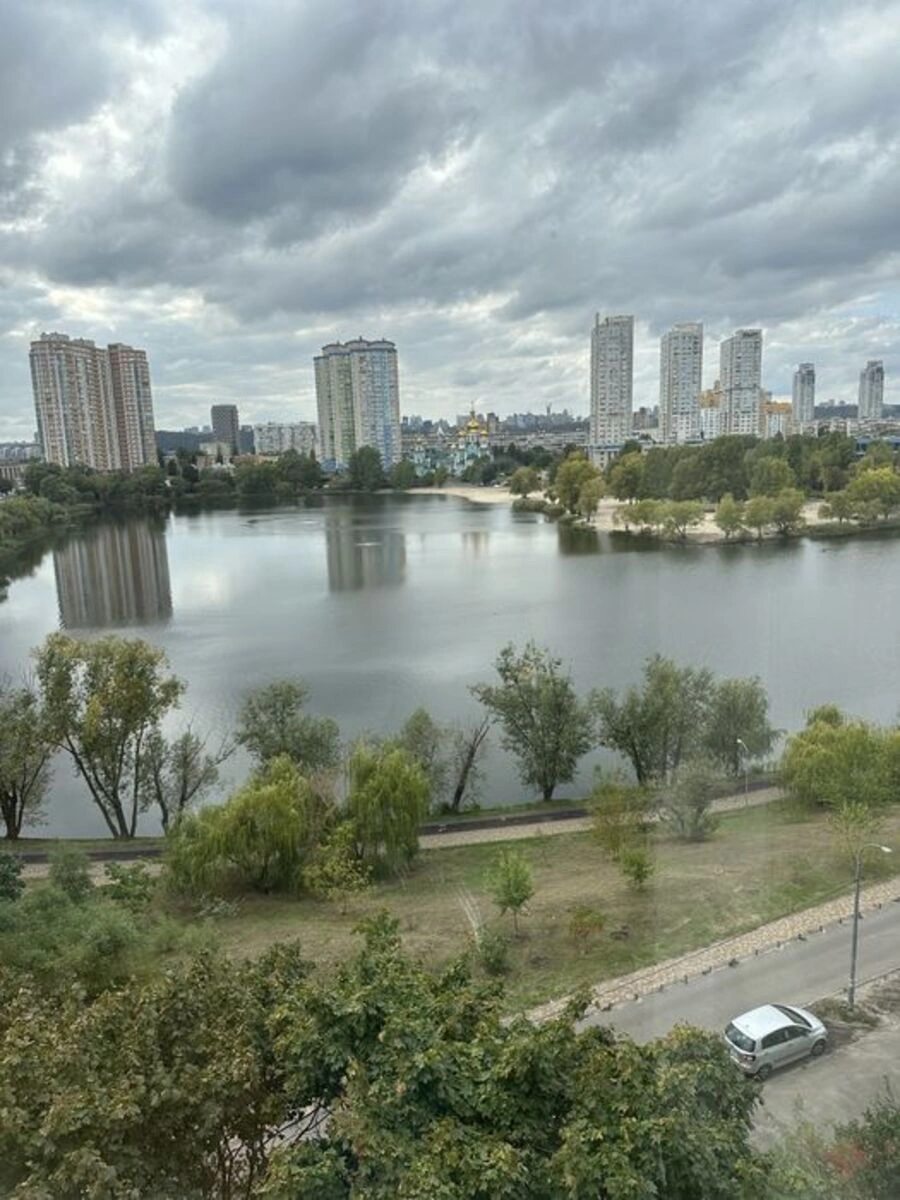 Здам квартиру 3 кімнати, 69 m², 8 пов./16 поверхів. 30, Березняківська 30, Київ. 