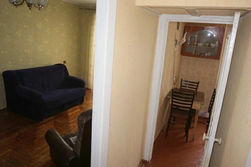 Apartments for sale. 2 rooms, 46 m², 3rd floor/5 floors. 120, Chornovola, Cherkasy. 