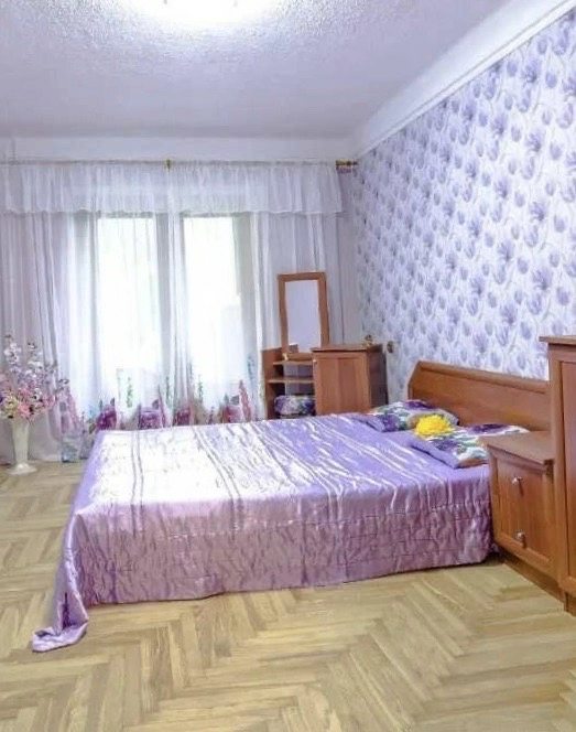 Продаж квартири. 3 rooms, 70 m², 6th floor/12 floors. 55, Г.Днепра, Черкаси. 