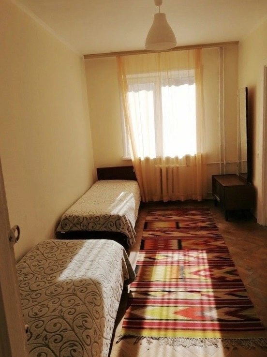 Продаж квартири. 2 rooms, 45 m², 3rd floor/5 floors. 47, Калинина, Черкаси. 