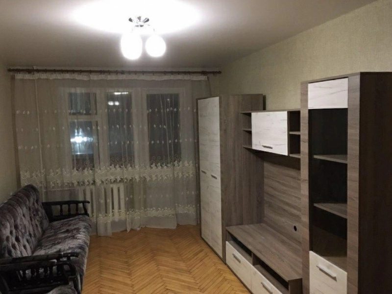 Apartments for sale. 3 rooms, 62 m², 3rd floor/5 floors. 119, Smelyanskaya, Cherkasy. 