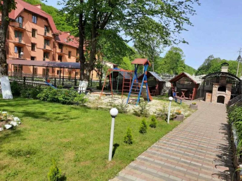 Recreational property for sale. 900 m², 5 floors. Evropeyskaya, Polyana. 