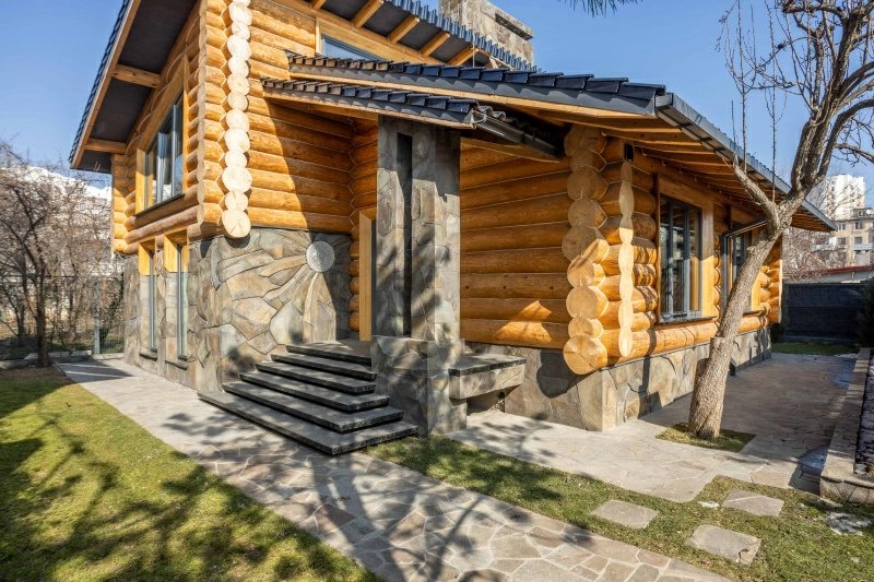 Продаж будинку. 3 rooms, 213 m², 2 floors. Петрашевского, Одеса. 