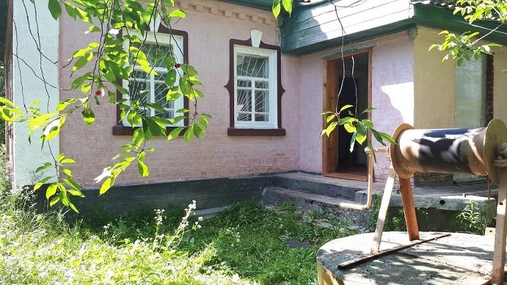 House for sale. 4 rooms, 72 m², 1 floor. Pyonerskaya, Olyevka. 