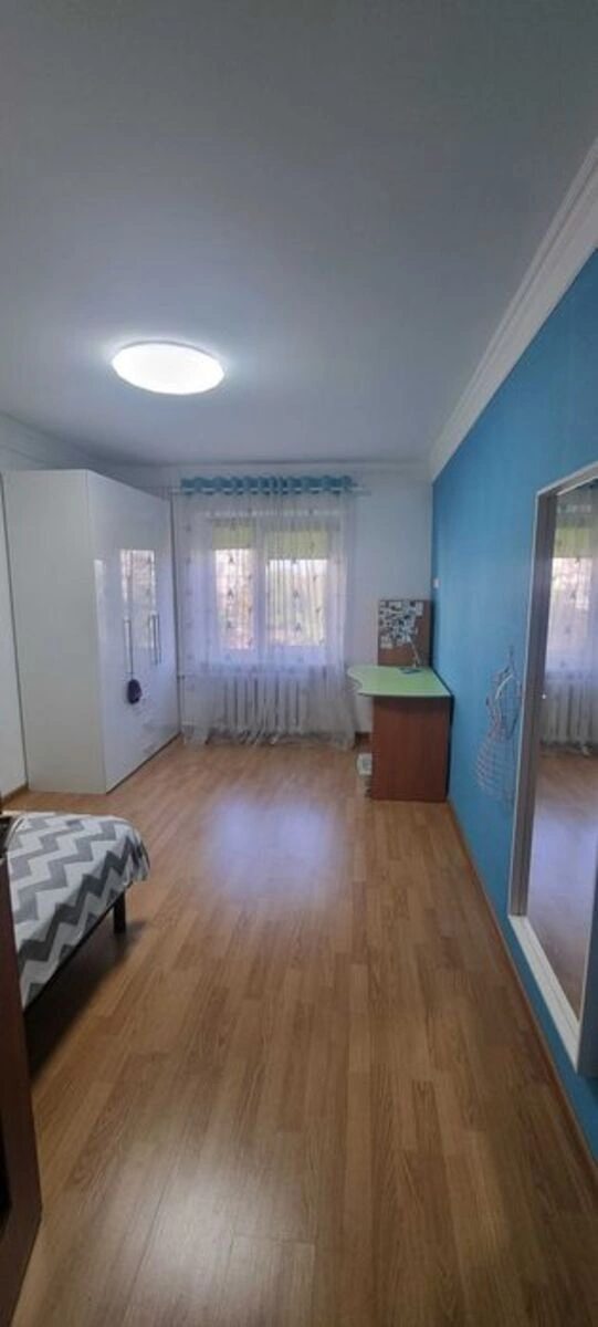 Здам квартиру 2 кімнати, 64 m², 4 пов./9 поверхів. 17, Івана Миколайчука вул. (Серафимовича), Київ. 