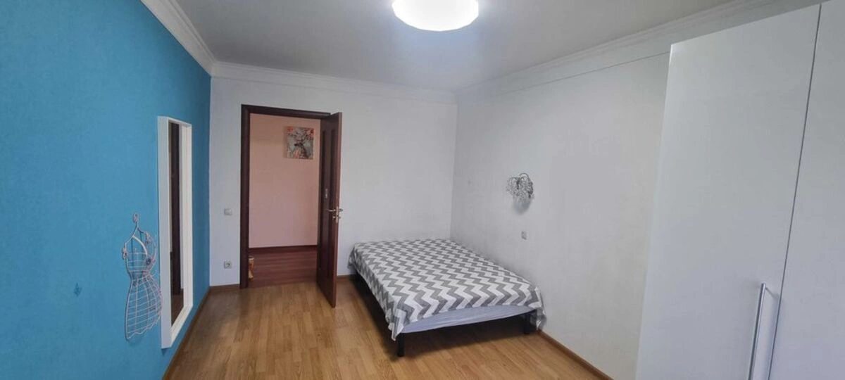 Здам квартиру 2 кімнати, 64 m², 4 пов./9 поверхів. 17, Івана Миколайчука вул. (Серафимовича), Київ. 