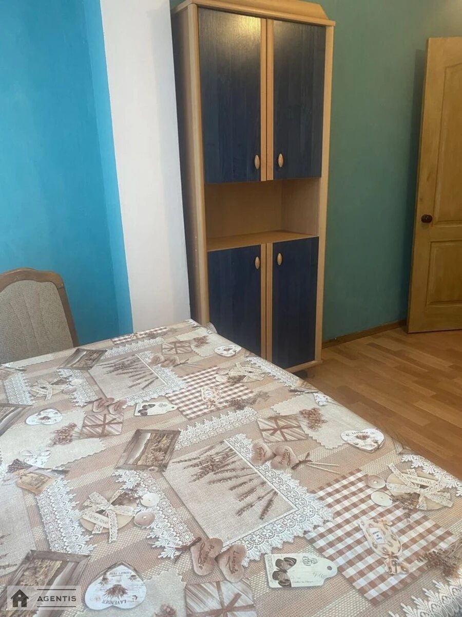 Здам квартиру 1 кімната, 48 m², 3 пов./3 поверхи. 6, Героїв полку «Азов» вул. (Маршала Малиновського), Київ. 