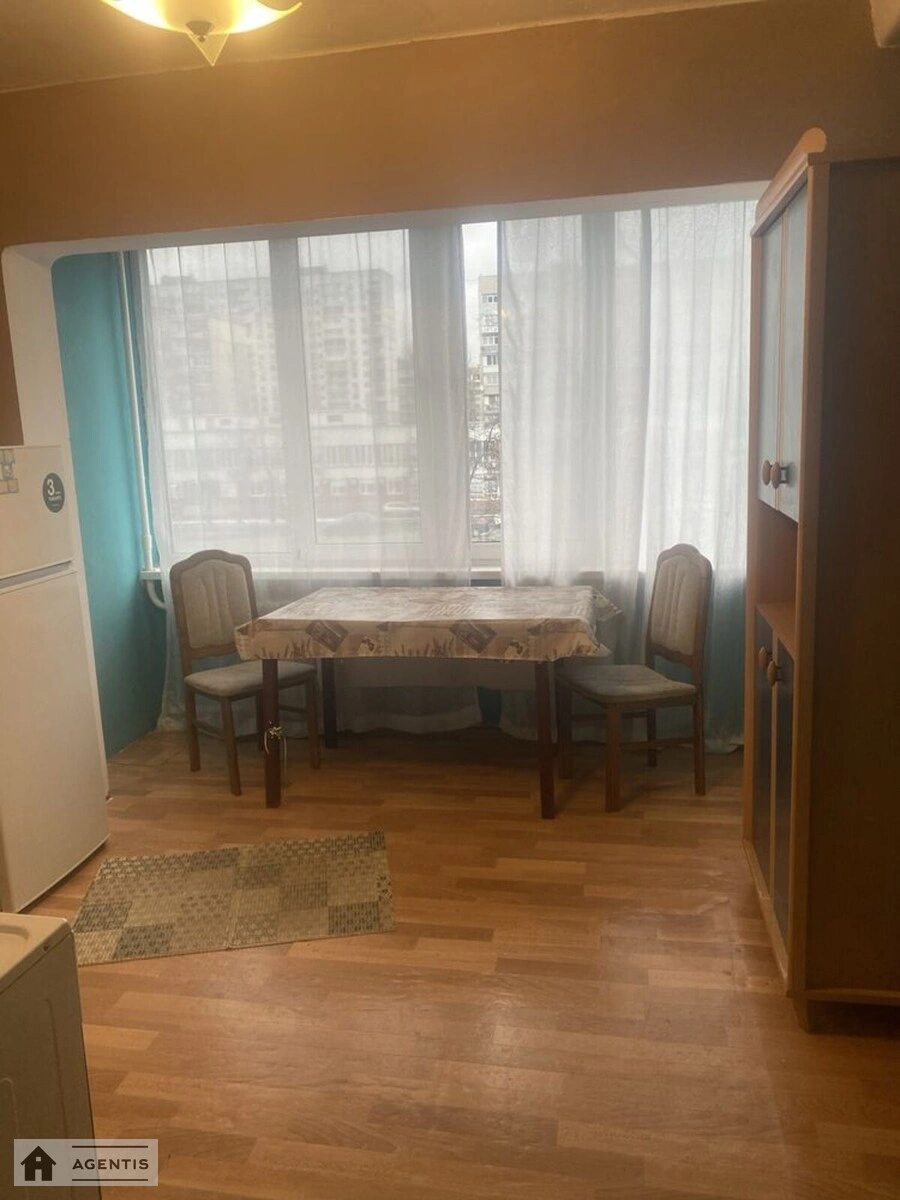 Apartment for rent 1 room, 48 m², 3rd fl./3 floors. 6, Heroyiv polku laquoAzovraquo vul. Marshala Malynovskoho, Kyiv. 