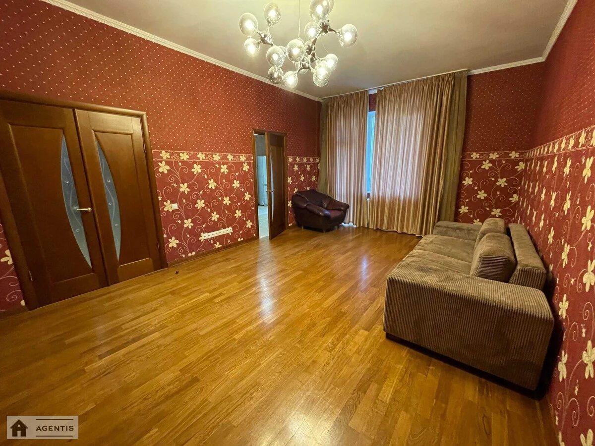 Apartment for rent 3 rooms, 116 m², 3rd fl./10 floors. Pecherskyy rayon, Kyiv. 