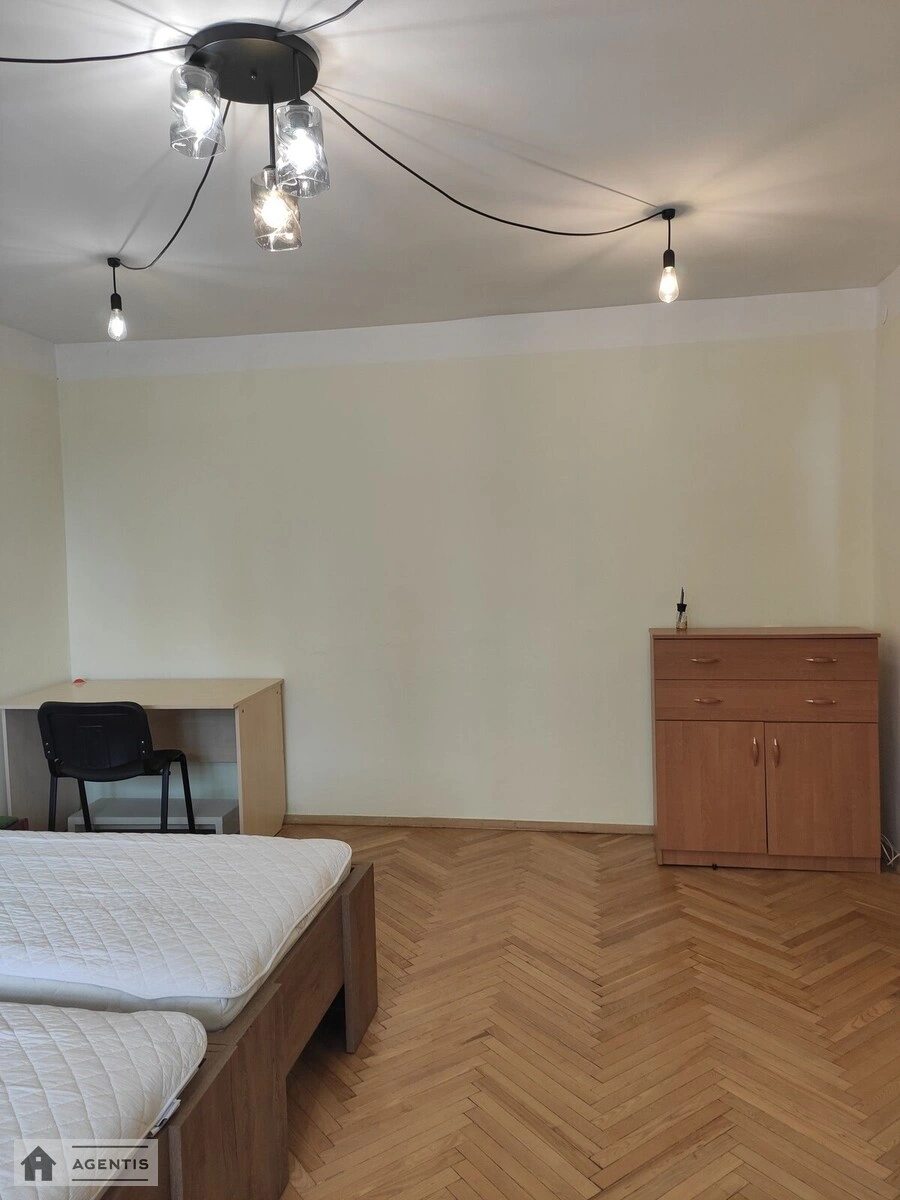 Apartment for rent 1 room, 50 m², 8th fl./9 floors. 10, Hetmana Kyryla Razumovskoho vul. Mykoly Krasnova, Kyiv. 