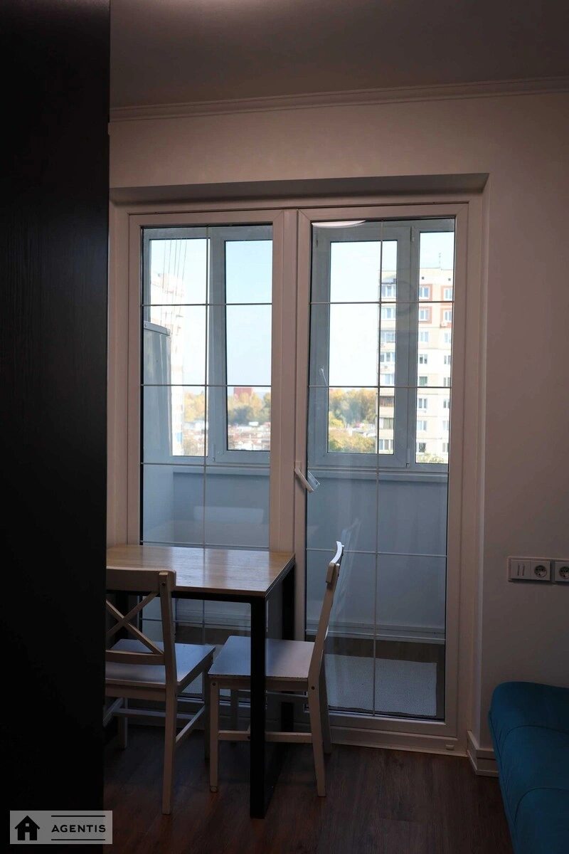 Apartment for rent 2 rooms, 48 m², 5th fl./9 floors. 63, Mykoly Zakrevskoho vul., Kyiv. 