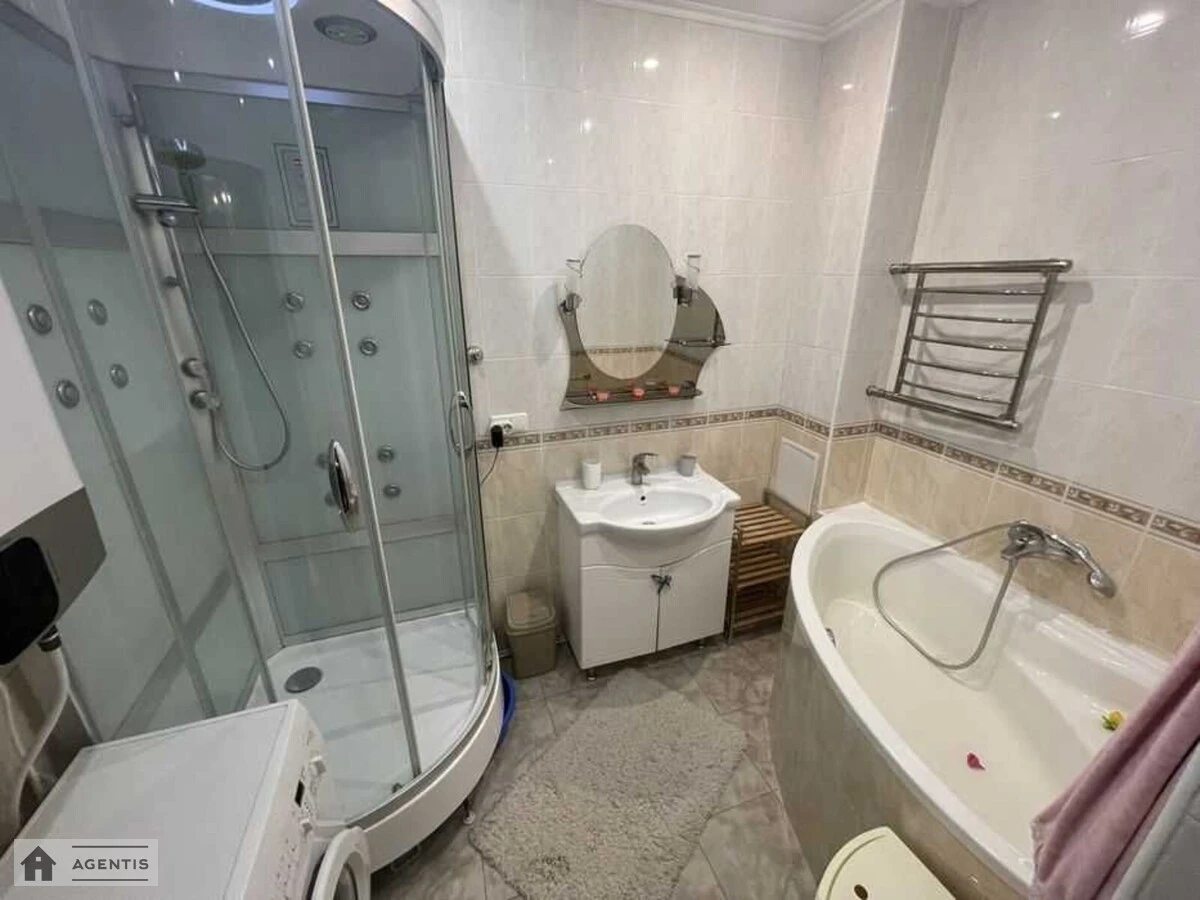 Сдам квартиру 2 комнаты, 59 m², 6 эт./12 этажей. Харьковское, Киев. 