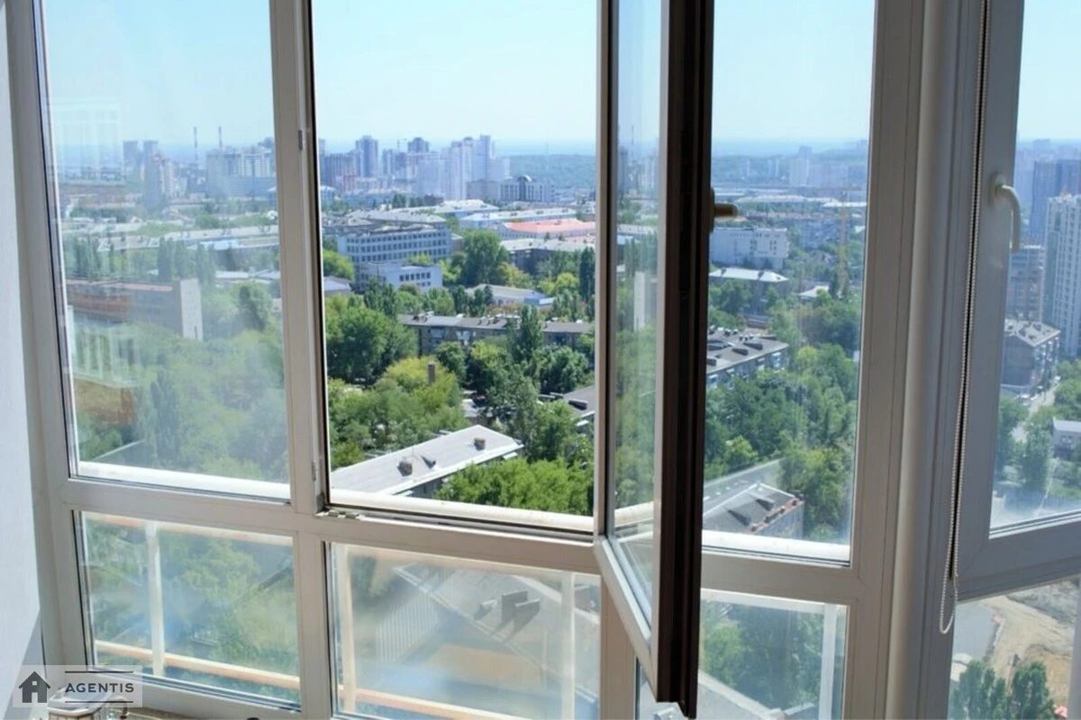 Сдам квартиру 4 комнаты, 160 m², 23 эт./24 этажа. 32, Євгена Коновальця вул. (Щорса), Киев. 