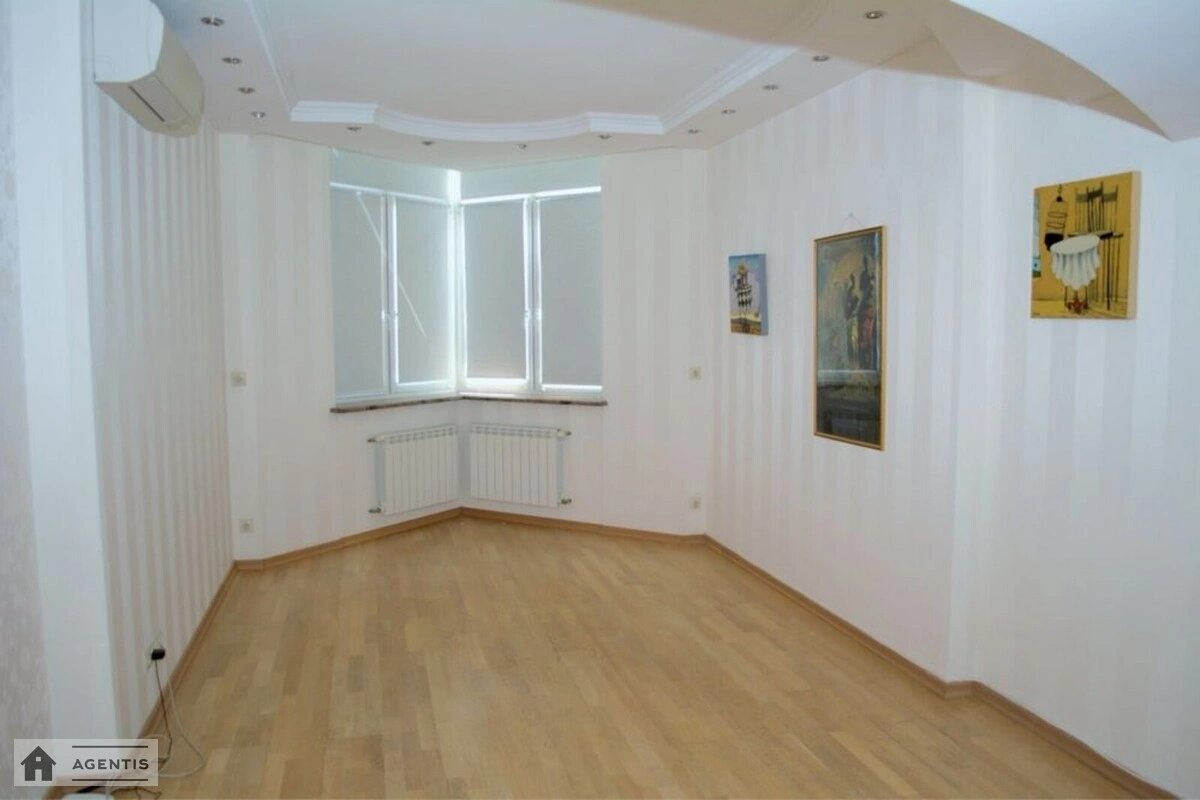 Сдам квартиру 4 комнаты, 160 m², 23 эт./24 этажа. 32, Євгена Коновальця вул. (Щорса), Киев. 