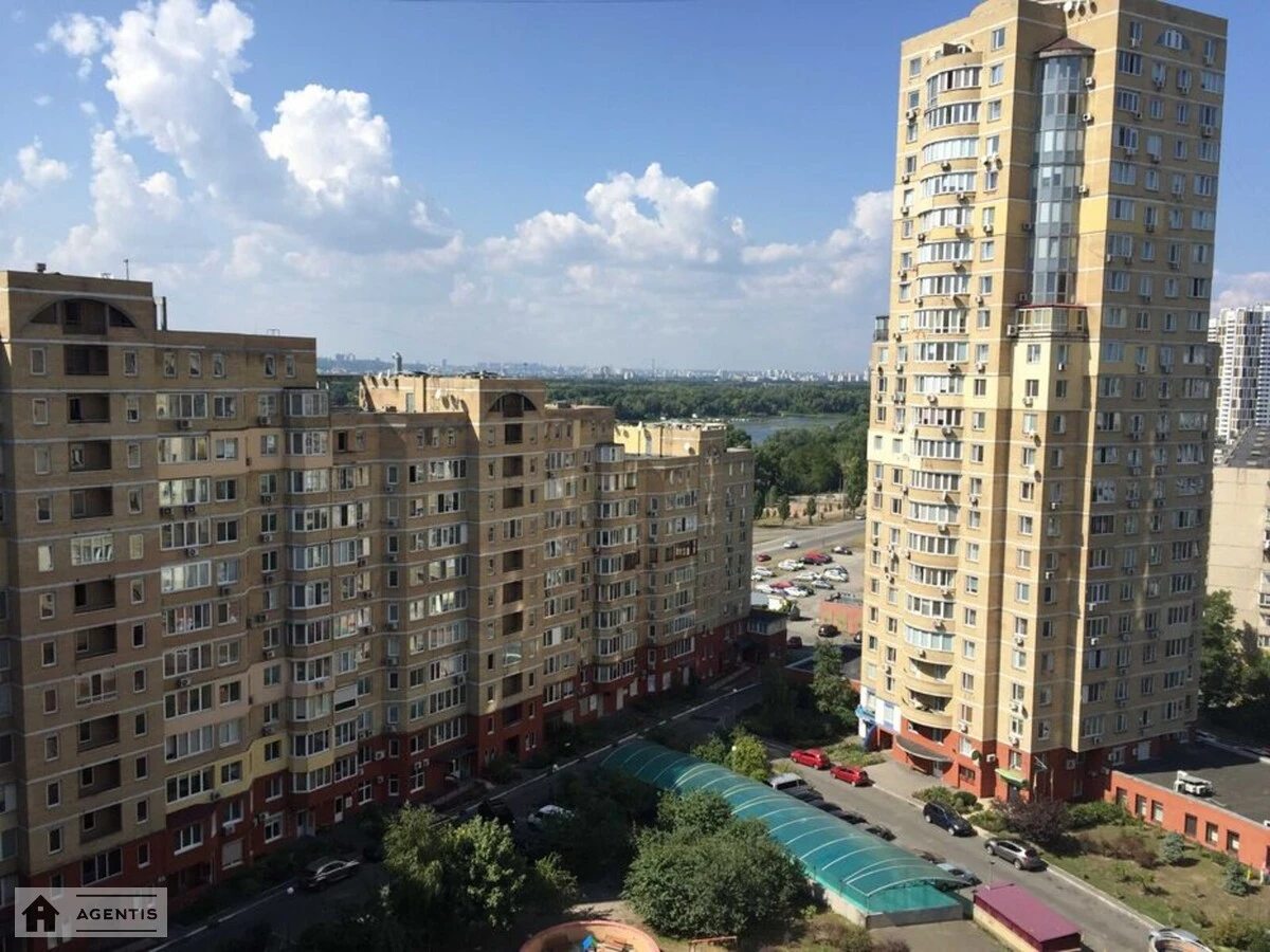 Apartment for rent 3 rooms, 107 m², 13th fl./15 floors. 4, Mykilsko-Slobidska 4, Kyiv. 