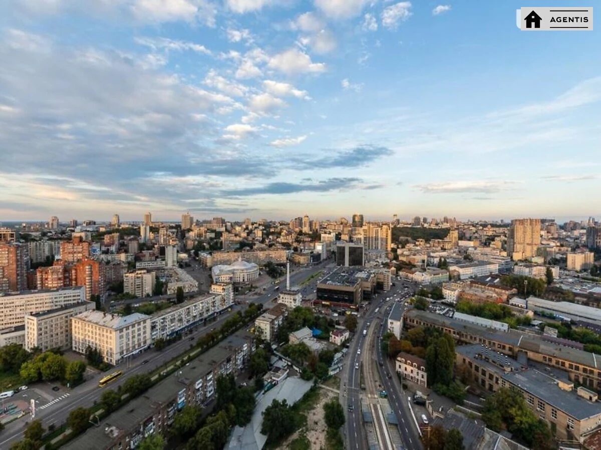 Apartment for rent 3 rooms, 124 m², 33rd fl./34 floors. 5, Beresteyskyy prosp. Peremohy, Kyiv. 