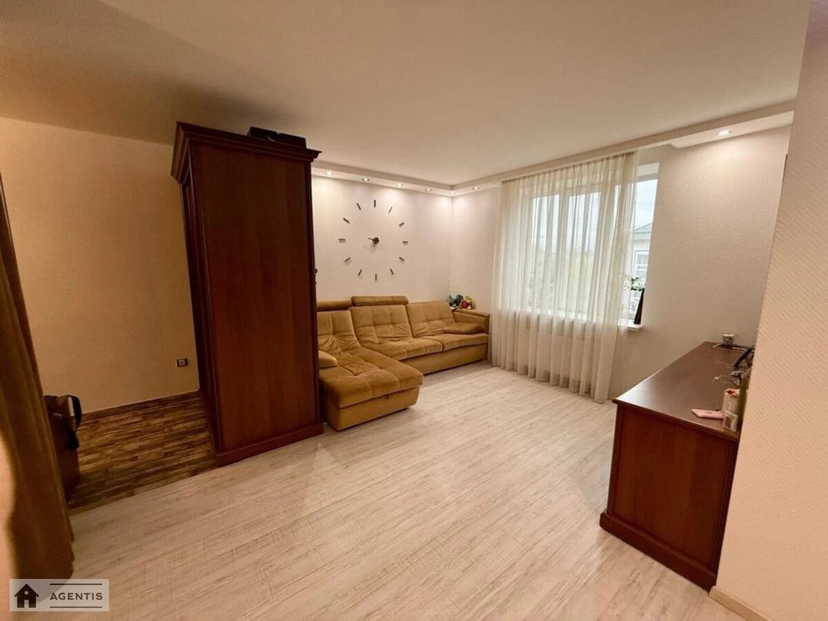 Apartment for rent 1 room, 47 m², 2nd fl./8 floors. 1-a Sadova vul., Kyiv. 