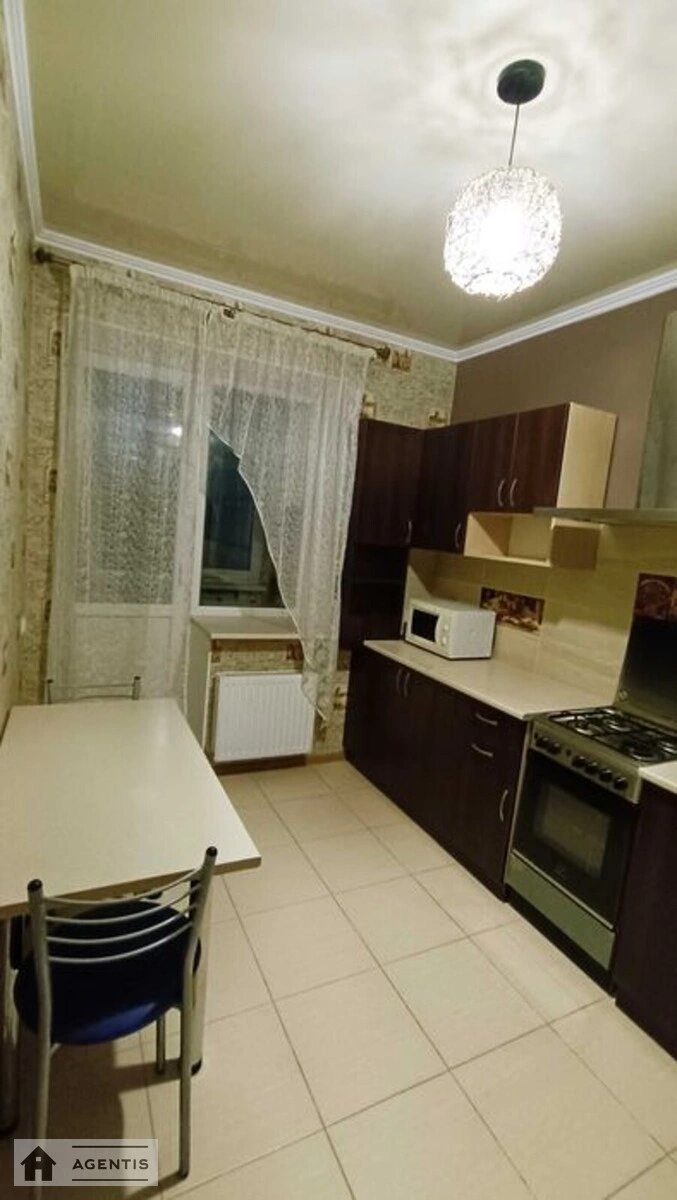 Apartment for rent 1 room, 38 m², 1st fl./8 floors. Fizkultury, Kyiv. 