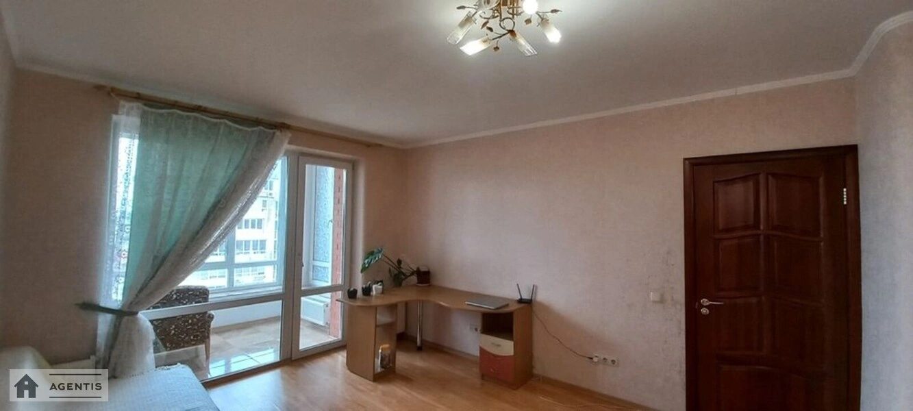 Сдам квартиру 1 комната, 45 m², 6 эт./8 этажей. 22, Школьная 22, Киев. 